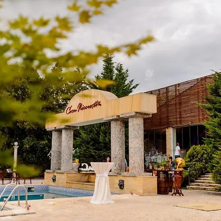 Hotel Casa Nicoresti