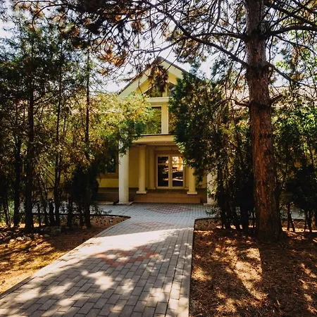 Casa Hotel Nicoresti